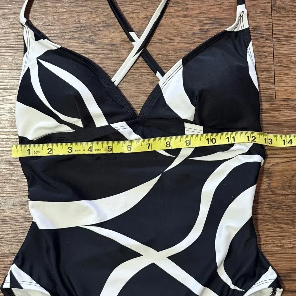 Anne Klein One Piece Abstract Bathing Suit Swimwear Size 10 Black White